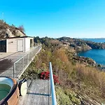 12 Person In 度假居 *