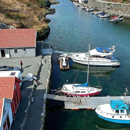 Holiday Home Fitjar Holiday home *