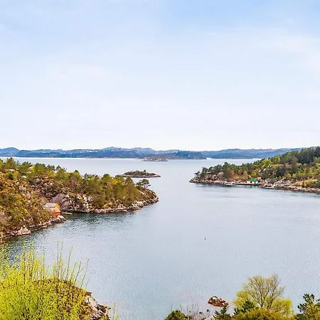 Holiday Home Fitjar