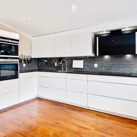 Holiday Home Fitjar * Fitjar