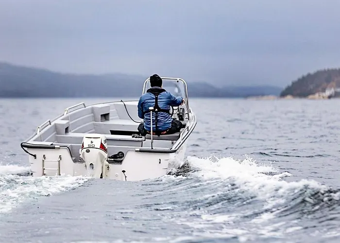 12 Person In Ferienhaus Fitjar