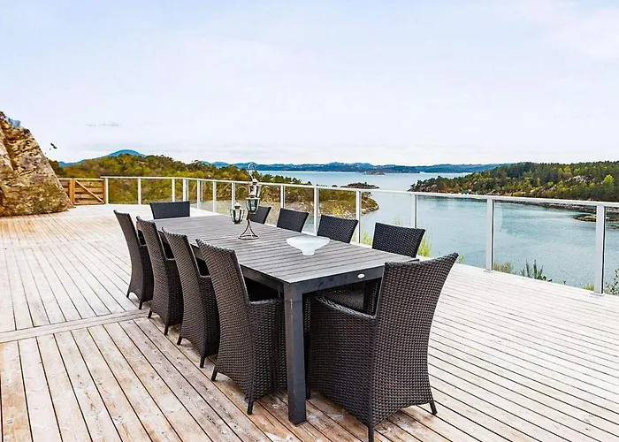 12 Person In Ferienhaus Fitjar