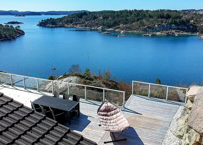 Dom wakacyjny 12 Person In *