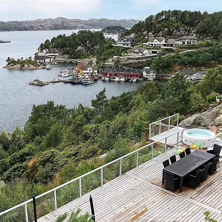 12 Person In Casa de Férias