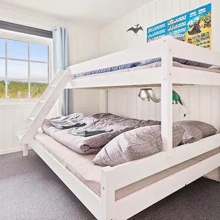 Casa de Férias 12 Person In Fitjar